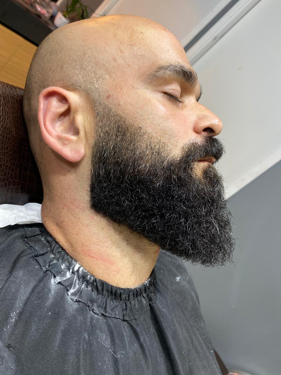 Barba finalizada na Martnelli